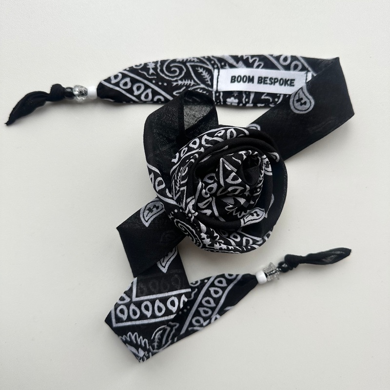BLACK BANDANA ROSE CHOKER BY