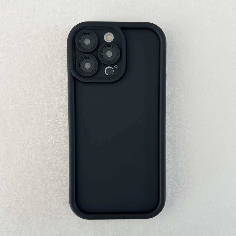 BLACK IPHONE CASE