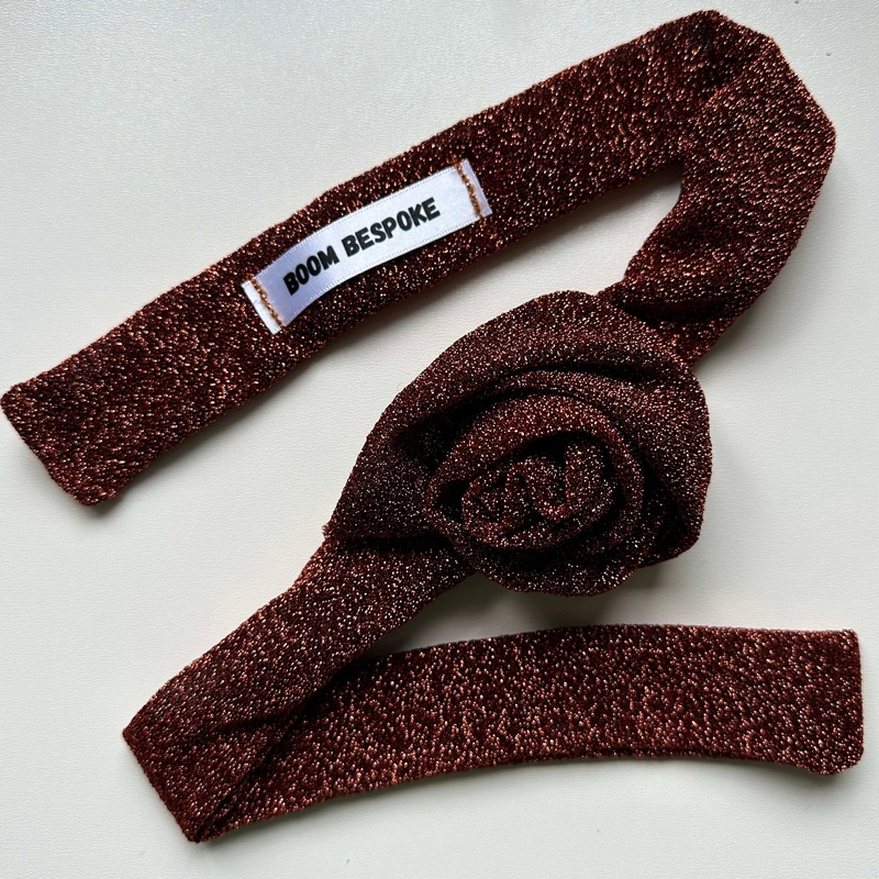 BRONZE GLITTER ROSE CHOKER BY