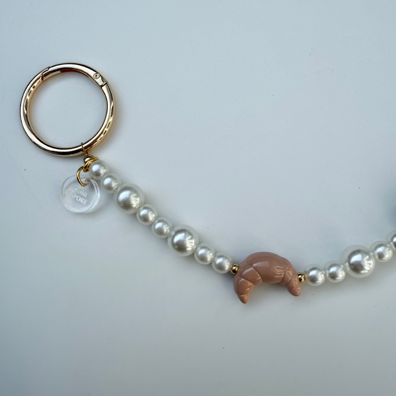 BUTTER CROISSANT PEARL  BAG CHARM