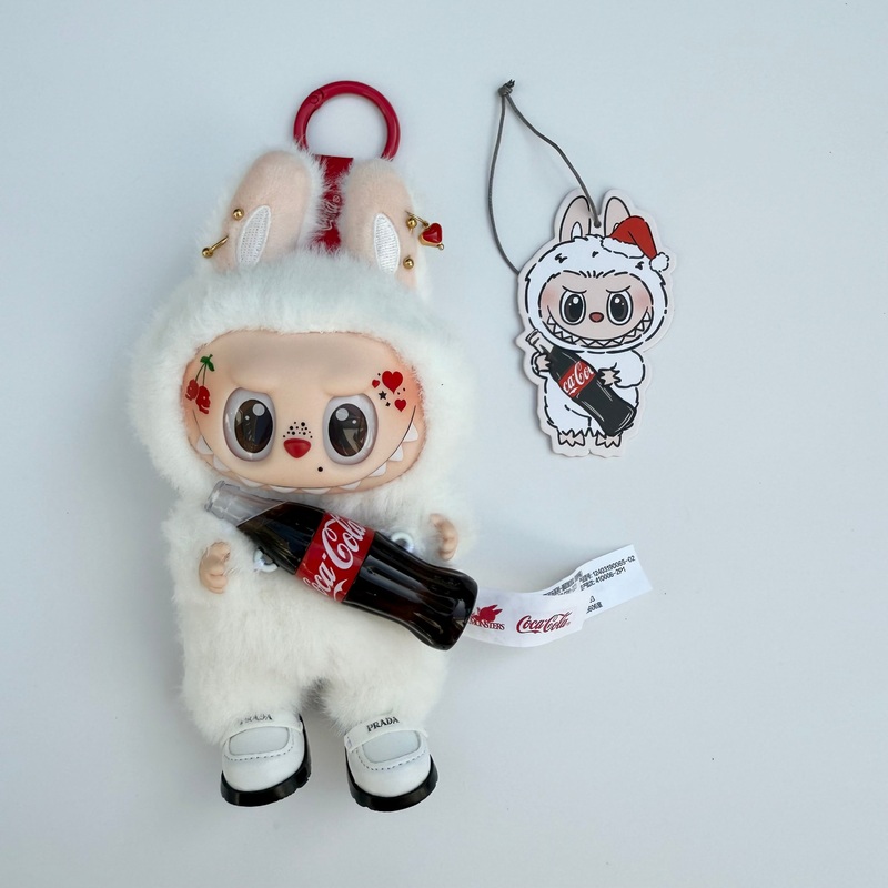 SURPRISE SHAKE COCA COLA LABUBU BY