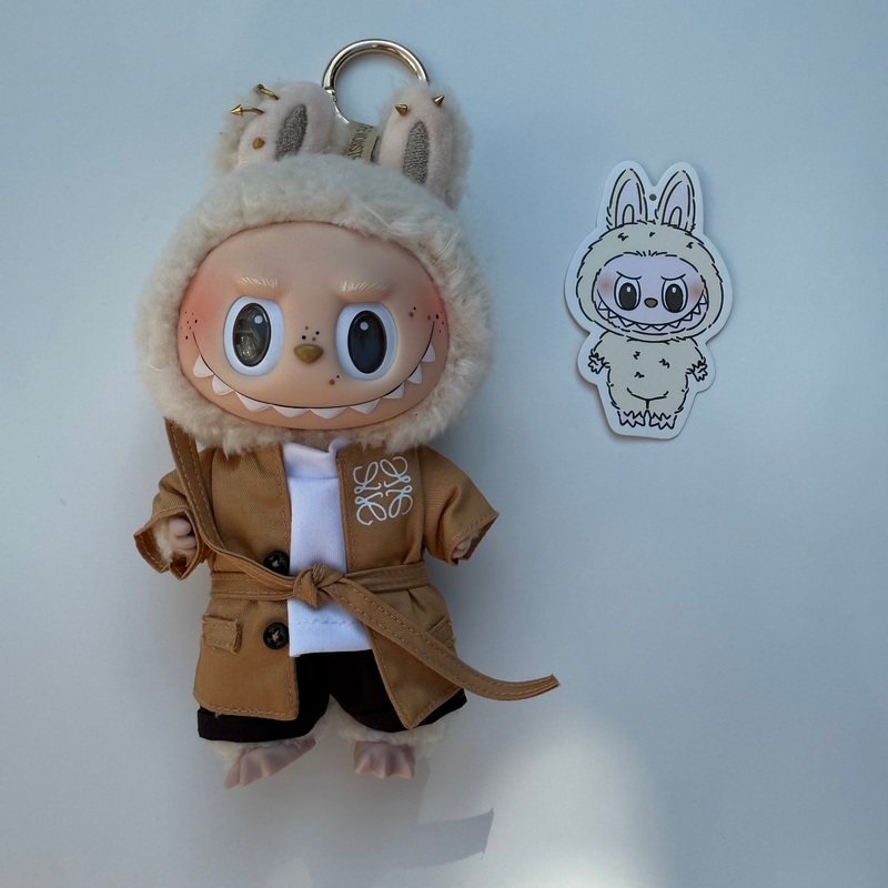 TRENCH COAT SOYMILK  LABUBU