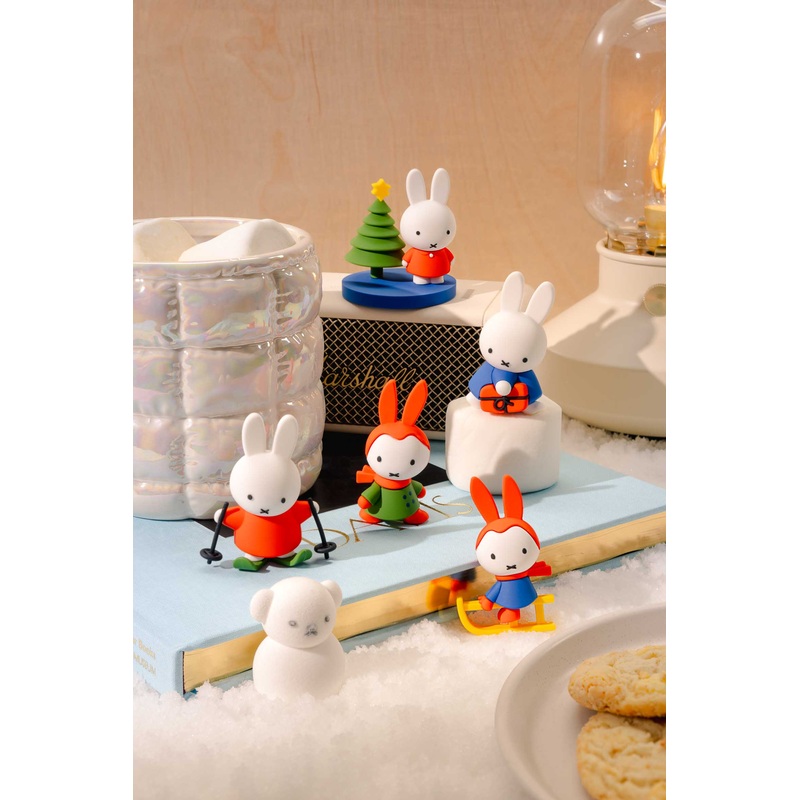 Smoko Miffy in the Snow Blind Box Figure